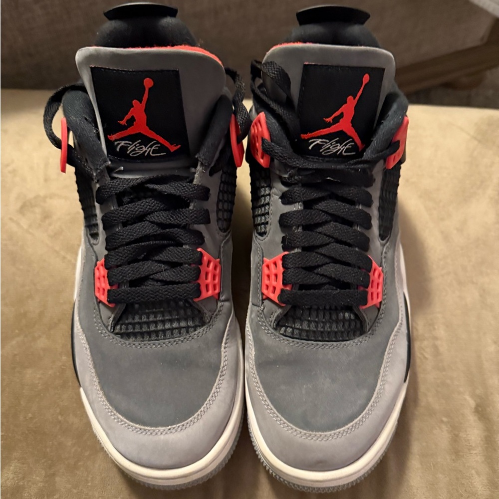 Jordan retro 4